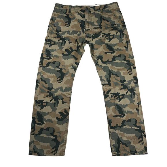 Levi’s White Tab 100% Cotton Camouflage Chino Pants Size 34x29 - Picture 1 of 13